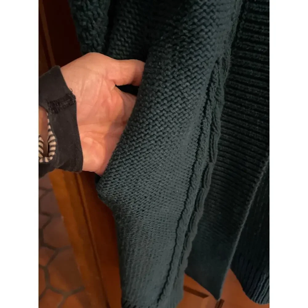 ROOTS CHENILLE CABLE KNIT CARDIGAN SIZE XL